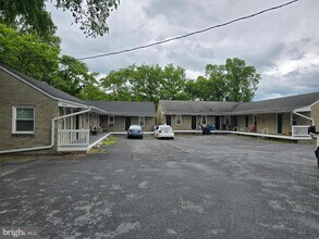 Building Photo - 1816 Valley Ave