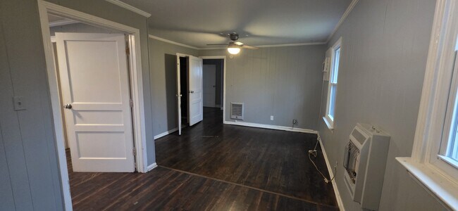 Foto del edificio - 810 E Vine St