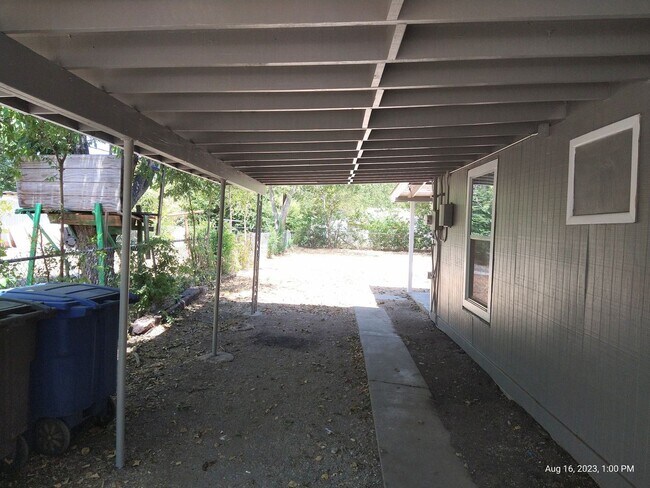 Building Photo - 3 br, 1 bath House - 223 Sussex
