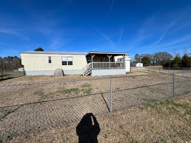 Building Photo - 3251 Burgaw Hwy