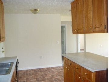 Foto del edificio - 476 Wagon Wheel Rd