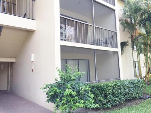 Foto del edificio - 205 Foxtail Dr