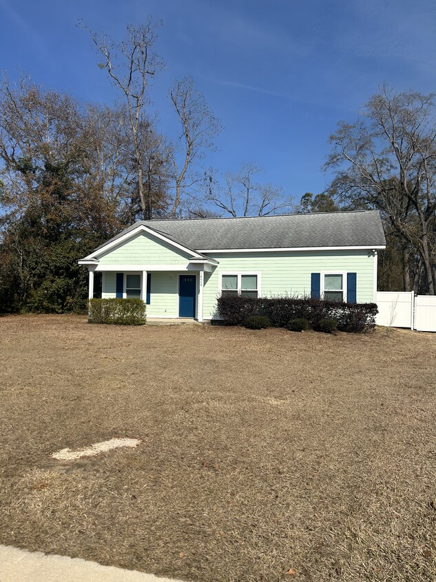 Another Energy Efficient home - 18042 GA-3