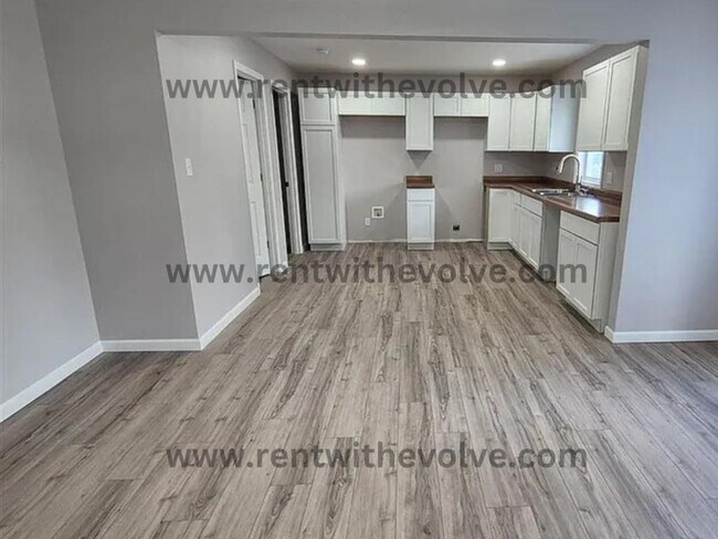 Foto del edificio - 521 E Short St