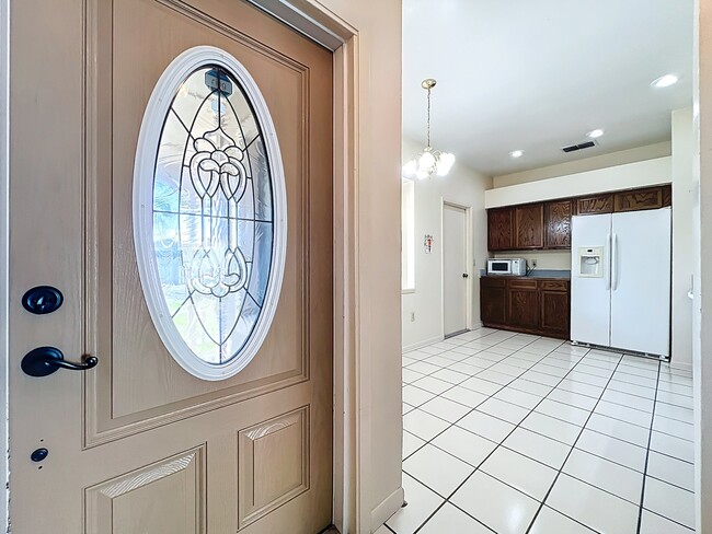 Photo - 4370 Sandhurst Dr House