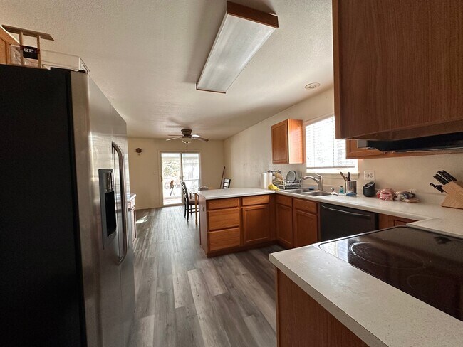 Foto del edificio - 11610 Cranston Dr