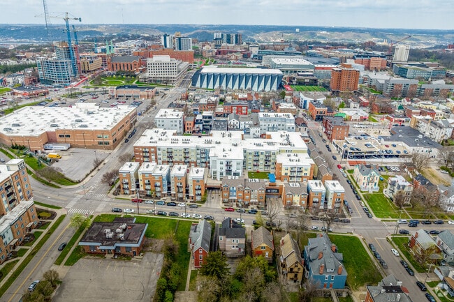 Community Context - VP3 Apartments