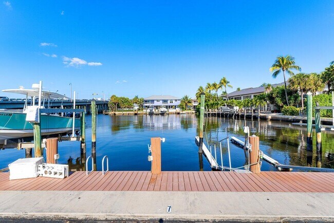 Foto del edificio - 1700 S Ocean Blvd