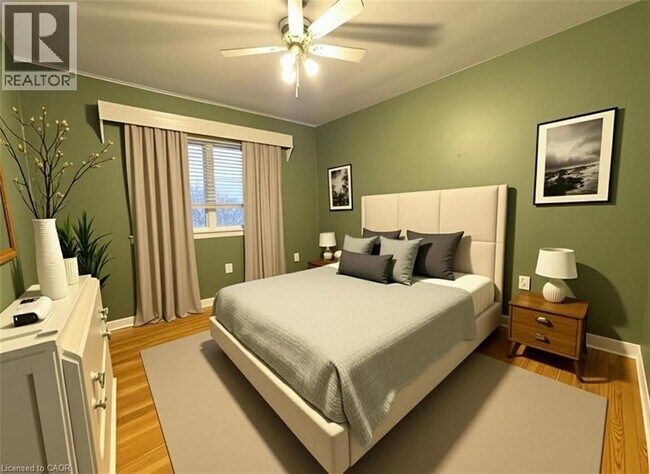 Photo du bâtiment - 16 Kingsway Dr