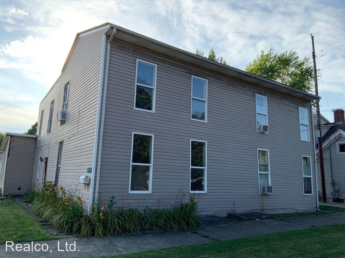 Foto principal - 217 S Barron St