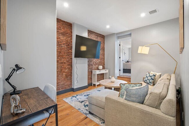 Building Photo - 334 Palisade Ave