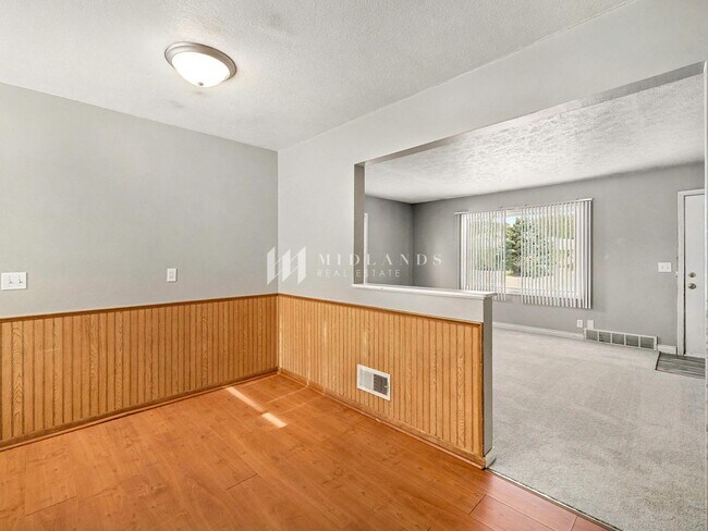 Foto del edificio - Location! Location! Location!