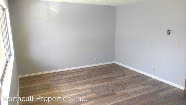 Foto del edificio - 4672 W Point Loma Blvd