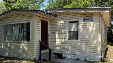 Building Photo - 1751 Broadway Ave
