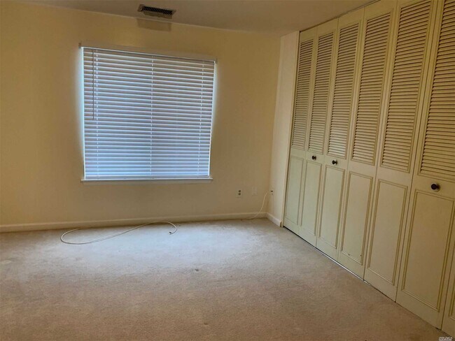 126 Master Bedroom - 126 Birchwood Rd