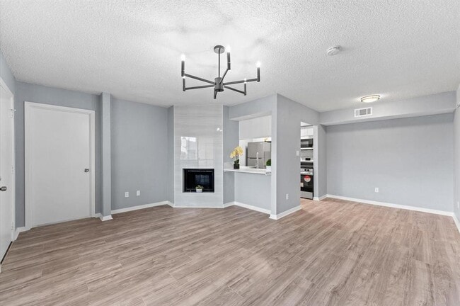 Building Photo - 250 El Dorado Blvd