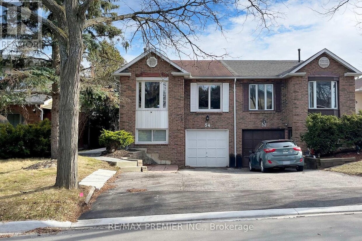 Primary Photo - 54 Habitant Dr