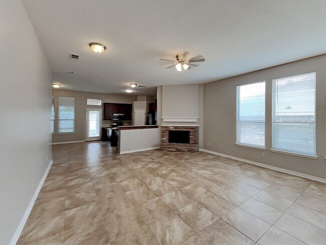 Building Photo - 1208 Varacruz Dr