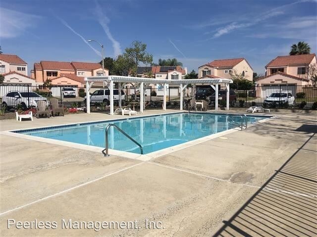 Foto principal - 765 Granite Hills Cir