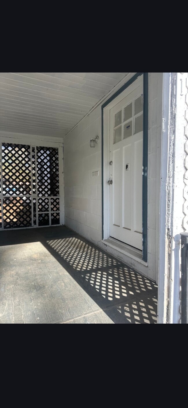 Building Photo - 2001 W 28th Ave