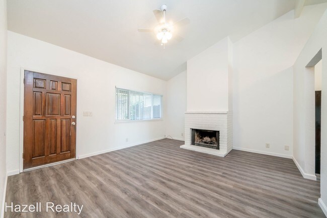 Building Photo - 9344 Mira Del Rio Dr