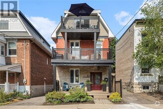 Building Photo - 107 Ave Blackburn