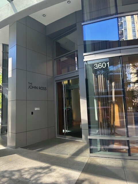 Building Photo - 3601 S River Pkwy