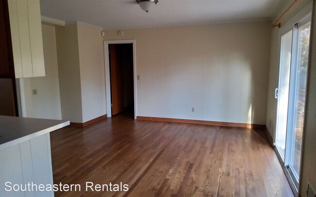 Building Photo - 3 br, 2 bath House - 5442 Oakland Dr