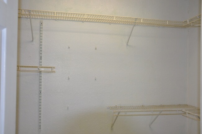 Building Photo - 1706 Apache St NE Building Photo - 1706 Apache St NE