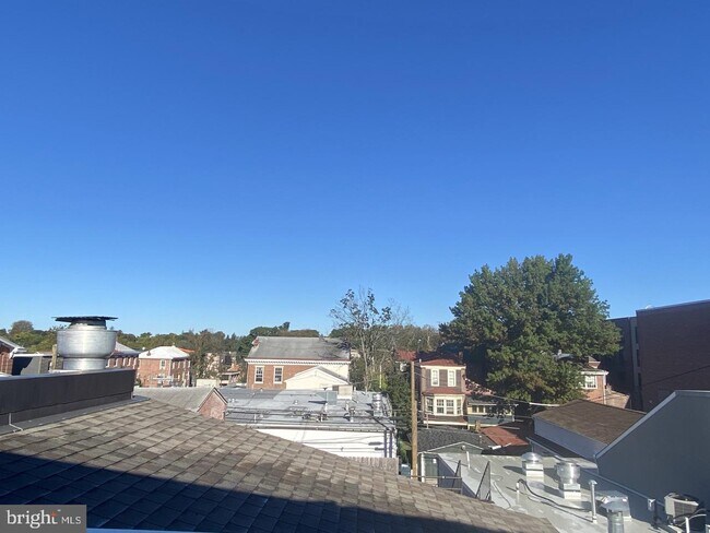 Foto del edificio - 37 W Gay St