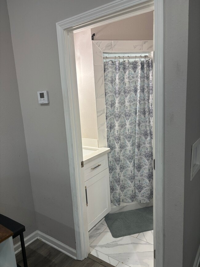 Foto del edificio - 2528 Martin Luther King Jr Blvd