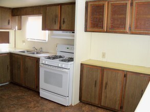 Building Photo - 2226 Bench Blvd1