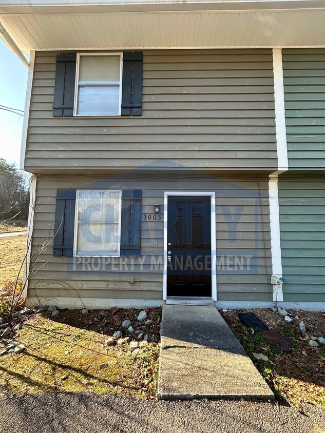 Primary Photo - Two bedroom apt near Cleveland State Commu...