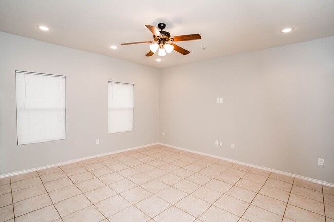 Foto del edificio - 2206 E US Highway 281