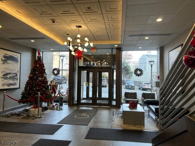 Foto del edificio - 9060 Palisade Ave