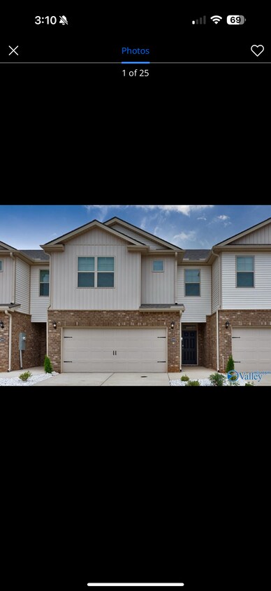 Foto principal - 217 Bay Pine Dr