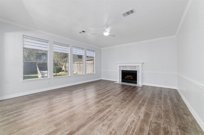 Foto del edificio - 20415 Longspring Dr