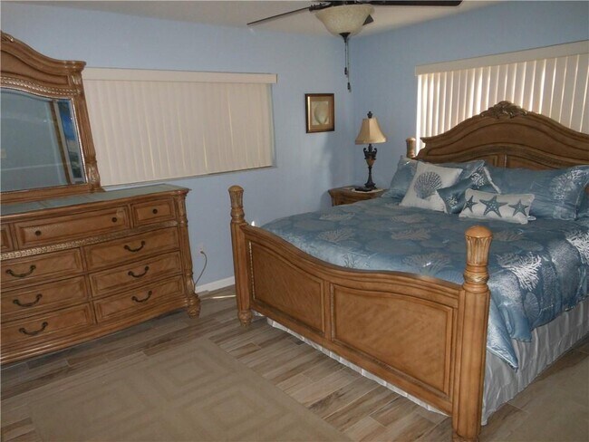 Foto del edificio - 231 S Ocean Shores Dr