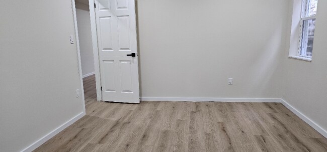Building Photo - 582 Yonkers Ave