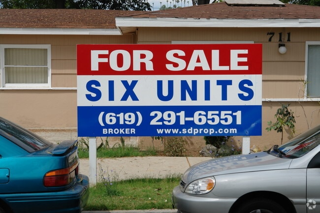  - 711-721 S Pine St