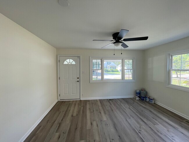 Foto del edificio - 334 Chase Rd