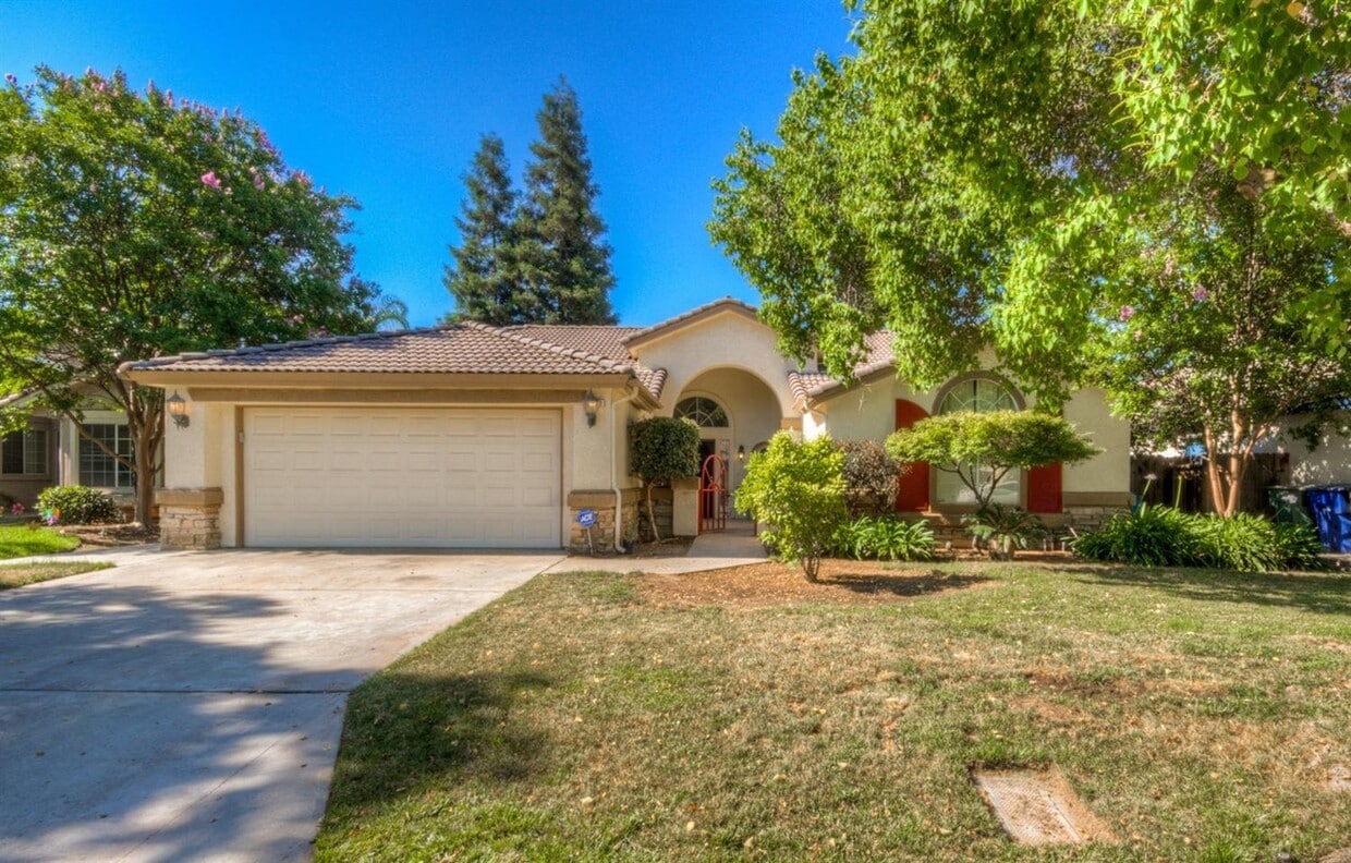Foto principal - 5981 W Pinedale Ave