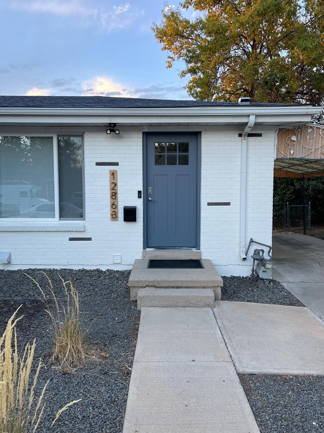 Building Photo - 12863 E Park Ln Dr