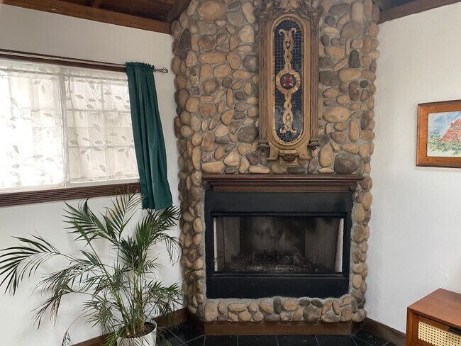 Foto del edificio - 3652 Promontory St