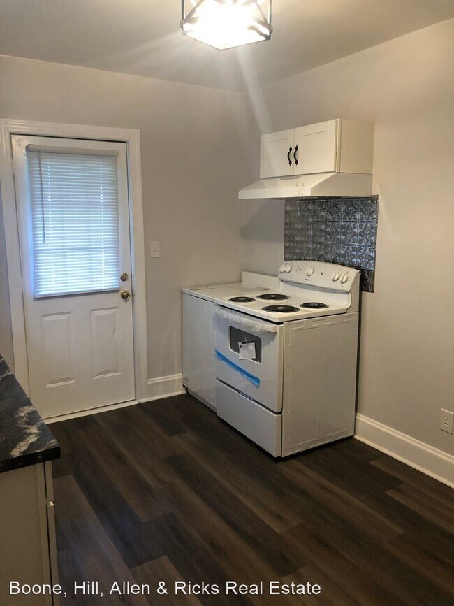 Building Photo - 2 br, 1 bath House - 1124 Pitt Street