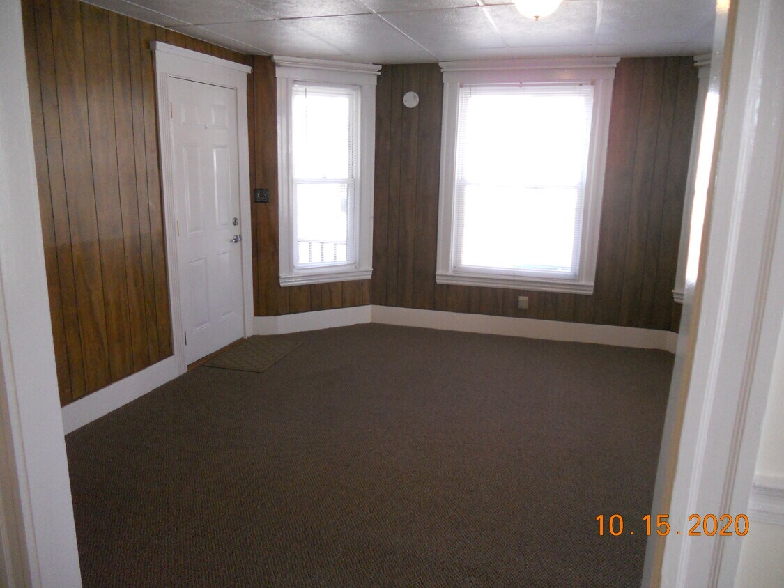 Living Room - Mason St