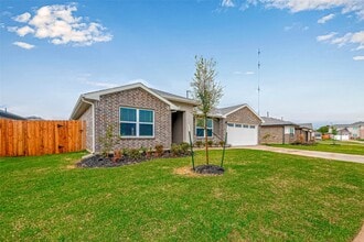 Building Photo - 3418 Lake Landing Ln