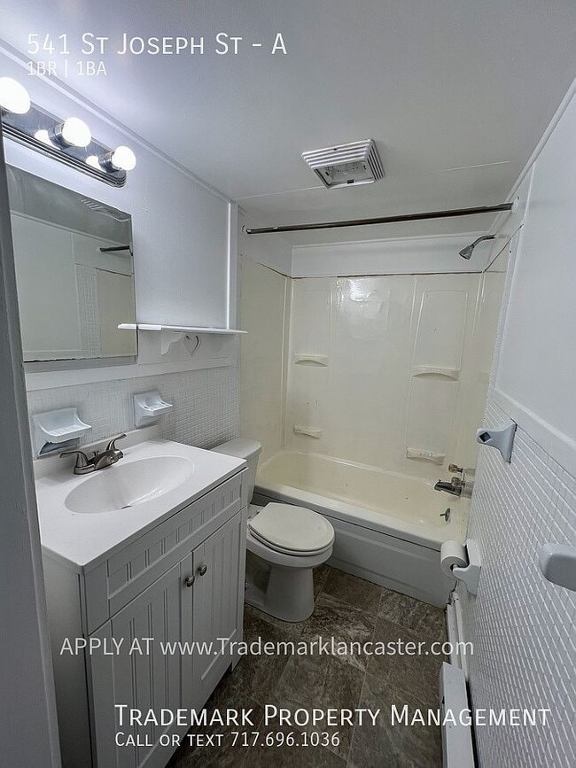 Building Photo - 541 St Joseph St