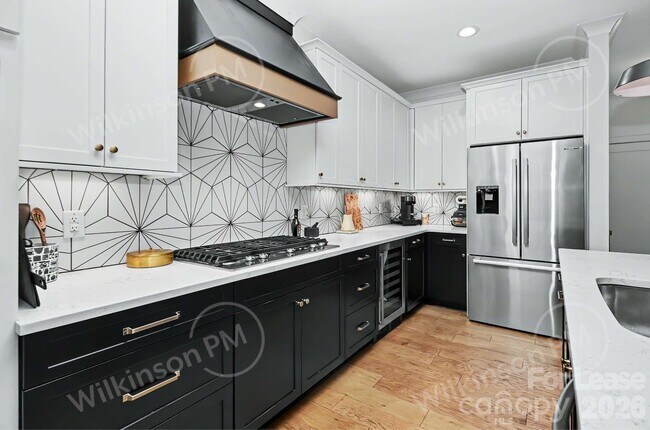 Foto del edificio - 221 S Gardner Ave