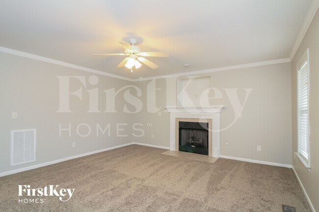 Foto del edificio - 4141 Meredith Woods Ln